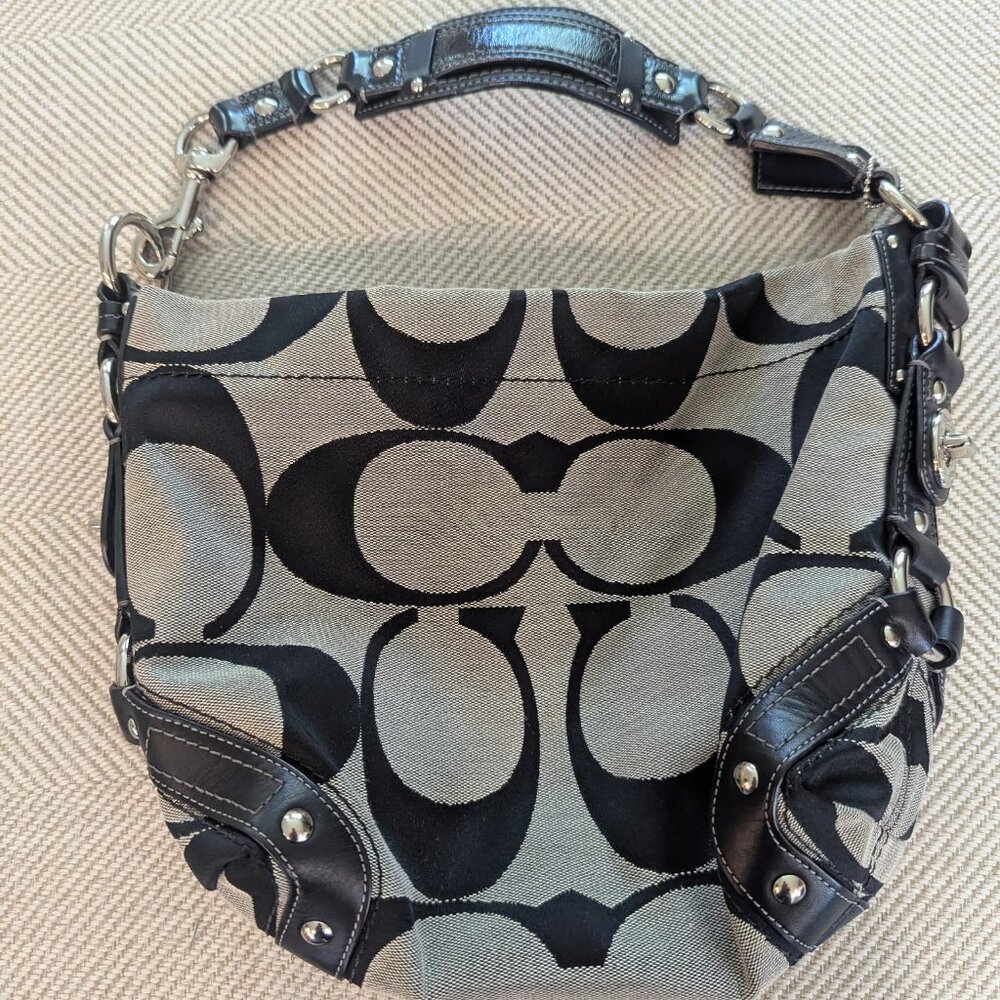 Coach signature C purse bag
